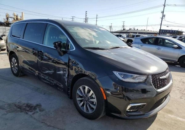 Chrysler Pacifica cena 134000 przebieg: 24714, rok produkcji 2023 z Łomża małe 67